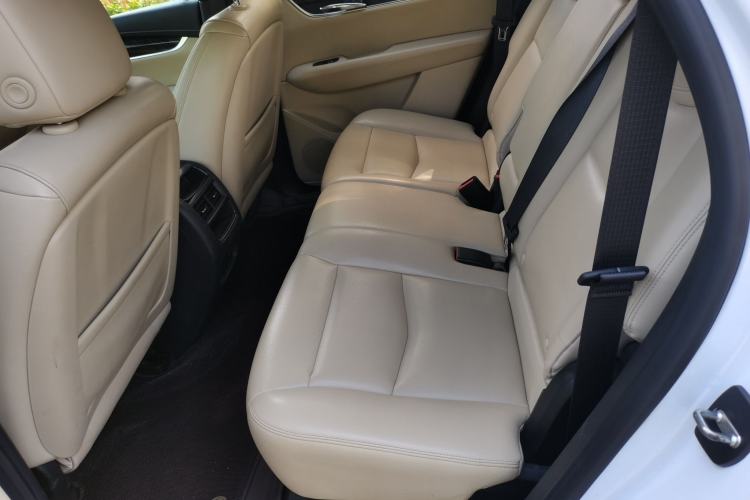 Used Cadillac XT5 2016 25T Tech Edition Left Rear Seat