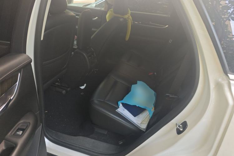 Used Cadillac XT5 2016 25T Luxury Model Left Rear Seat