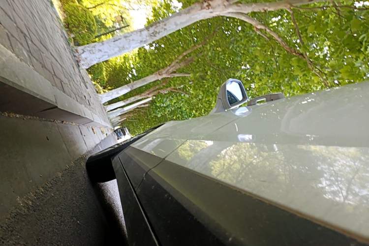 Used Cadillac XT5 2016 25T Tech Edition Left Side Sill