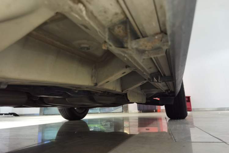 Used Cadillac XT5 2016 25T Luxury Model Left Side Sill