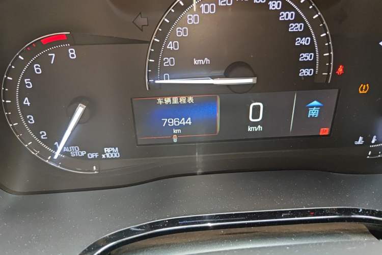 Used Cadillac XT5 2016 28T Four-Wheel Drive Luxury Model Odometer Close Up