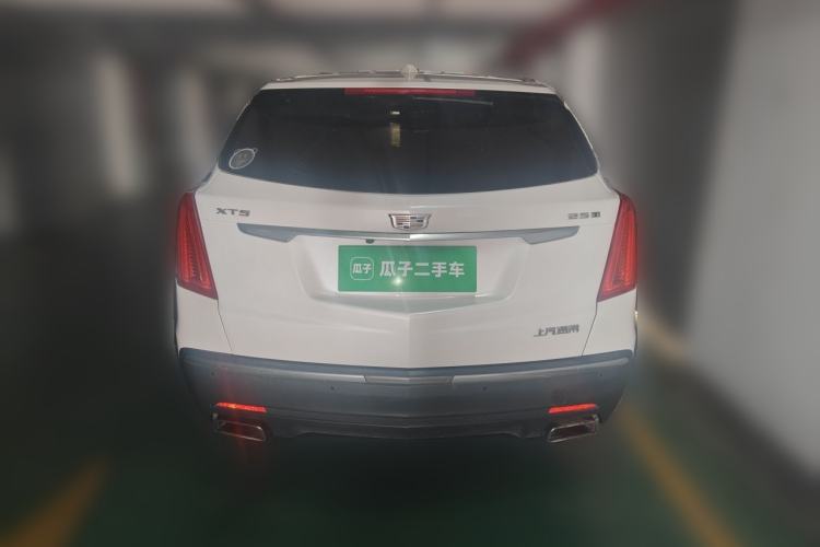 Used Cadillac XT5 2016 25T Luxury Model Rear