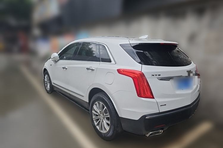 Used Cadillac XT5 2016 25T Luxury Model Rear Left 45 Deg