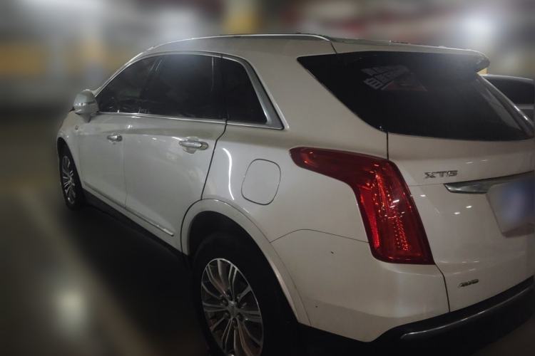 Used Cadillac XT5 2016 28T Four-Wheel Drive Luxury Model Rear Left 45 Deg