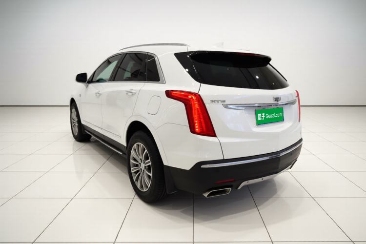 Used Cadillac XT5 2016 25T Luxury Model Rear Left 45 Deg