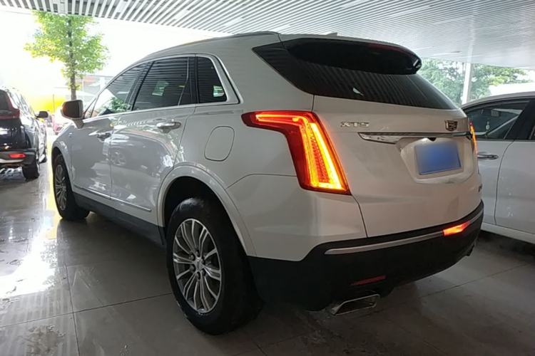 Used Cadillac XT5 2016 25T Luxury Model Rear Left 45 Deg