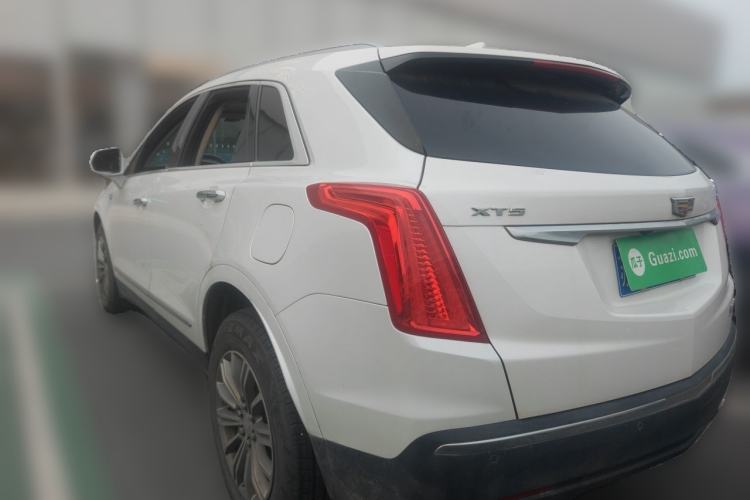 Used Cadillac XT5 2016 25T Luxury Model Rear Left 45 Deg