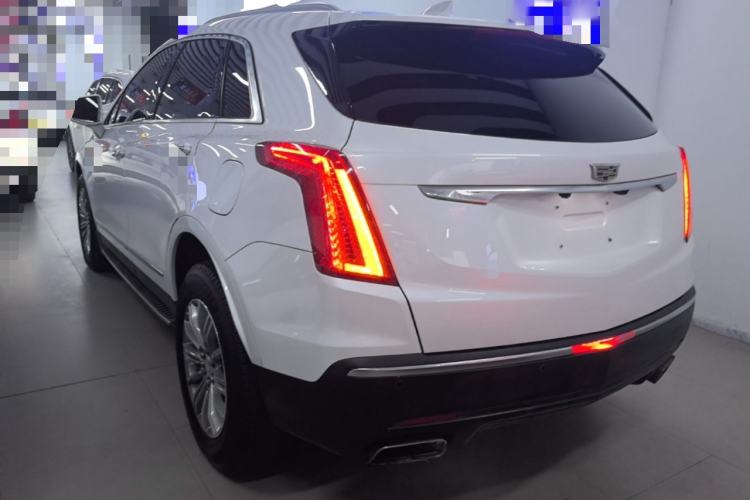 Used Cadillac XT5 2016 25T Luxury Model Rear Left 45 Deg