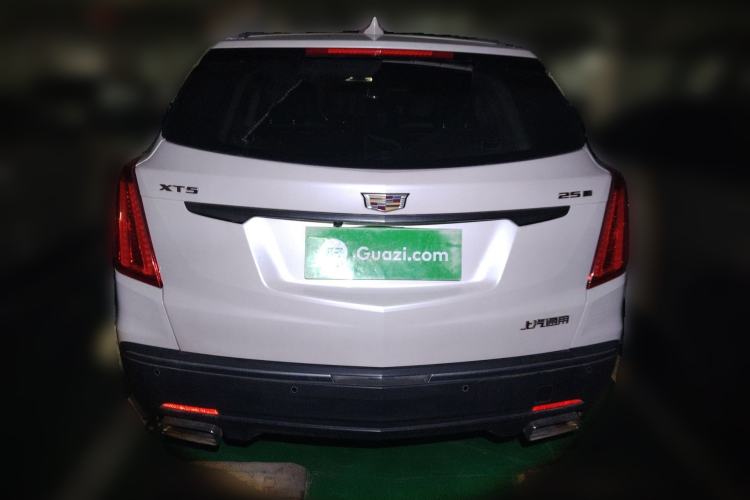 Used Cadillac XT5 2016 25T Luxury Model Rear
