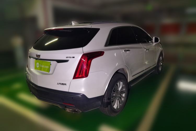 Used Cadillac XT5 2016 25T Luxury Model Rear Right 45 Deg