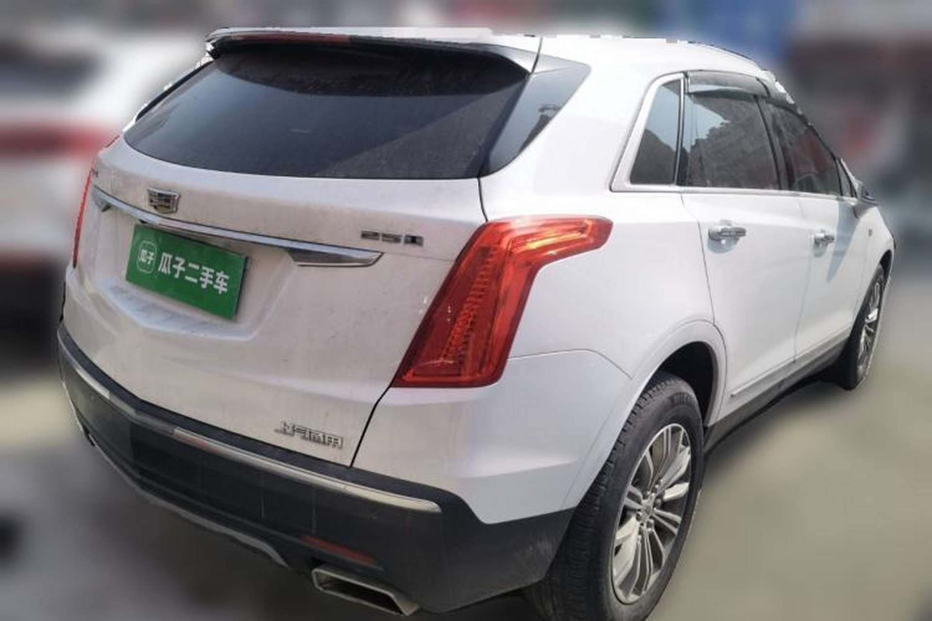 Used Cadillac XT5 2016 25T Luxury Model Rear Right 45 Deg