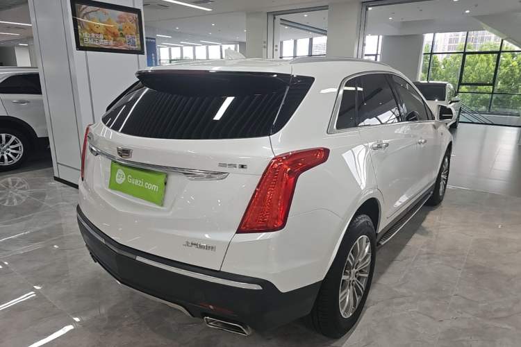 Used Cadillac XT5 2016 25T Luxury Model Rear Right 45 Deg