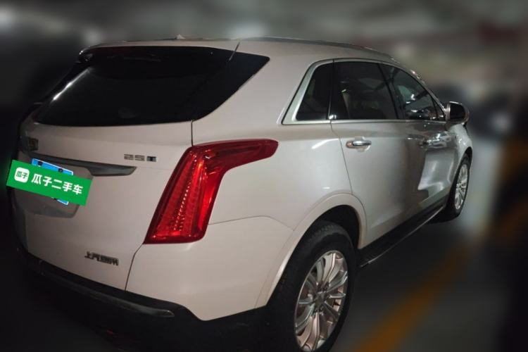 Used Cadillac XT5 2016 25T Tech Edition Rear Right 45 Deg