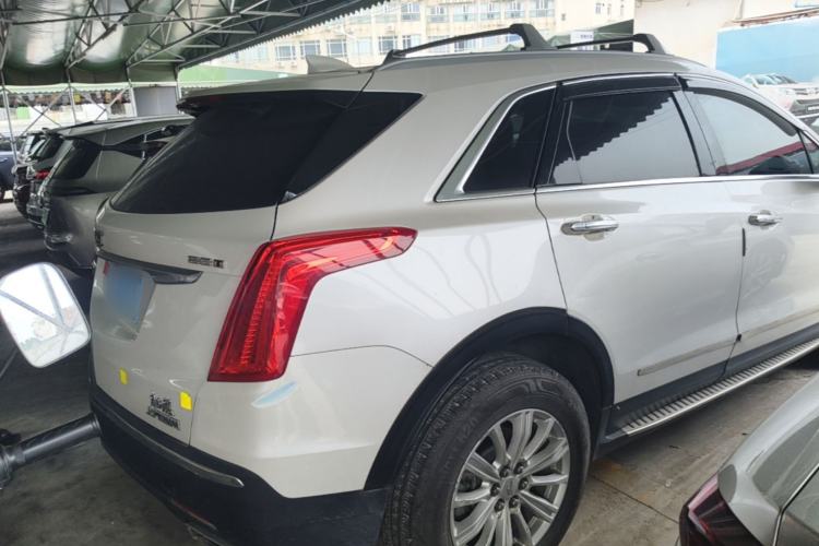 Used Cadillac XT5 2016 28T Four-Wheel Drive Tech Version Rear Right 45 Deg