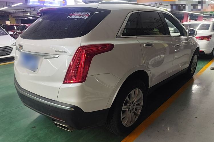 Used Cadillac XT5 2016 25T Tech Edition Rear Right 45 Deg
