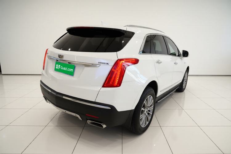 Used Cadillac XT5 2016 25T Luxury Model Rear Right 45 Deg