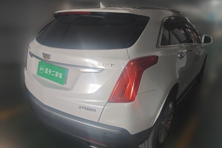 Used Cadillac XT5 2016 25T Luxury Model Rear Right 45 Deg