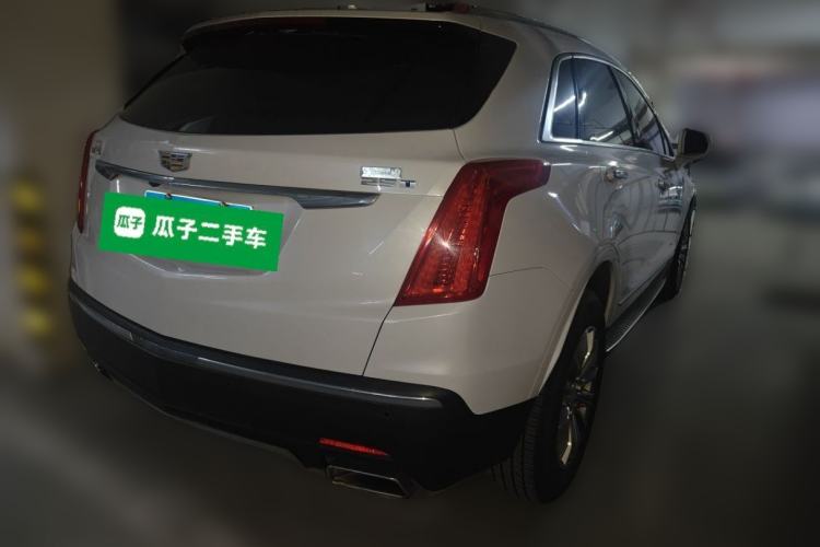 Used Cadillac XT5 2016 25T Luxury Model Rear Right 45 Deg