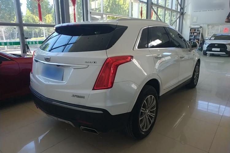 Used Cadillac XT5 2016 25T Luxury Model Rear Right 45 Deg
