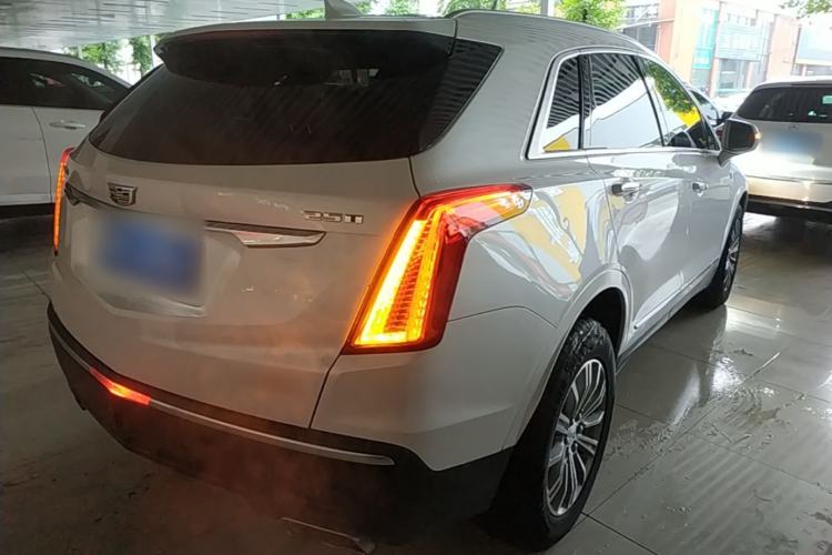 Used Cadillac XT5 2016 25T Luxury Model Rear Right 45 Deg