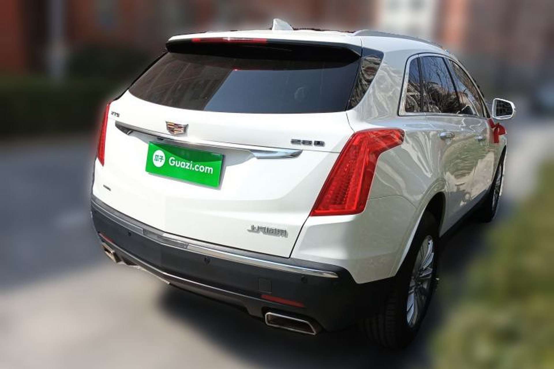 Used Cadillac XT5 2016 28T Four-Wheel Drive Tech Version Rear Right 45 Deg