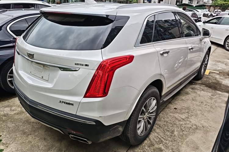 Used Cadillac XT5 2016 25T Luxury Model Rear Right 45 Deg