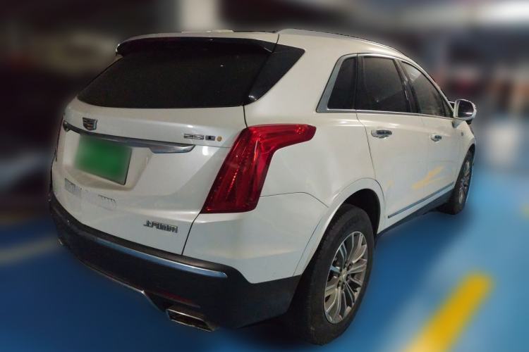 Used Cadillac XT5 2016 25T Luxury Model Rear Right 45 Deg