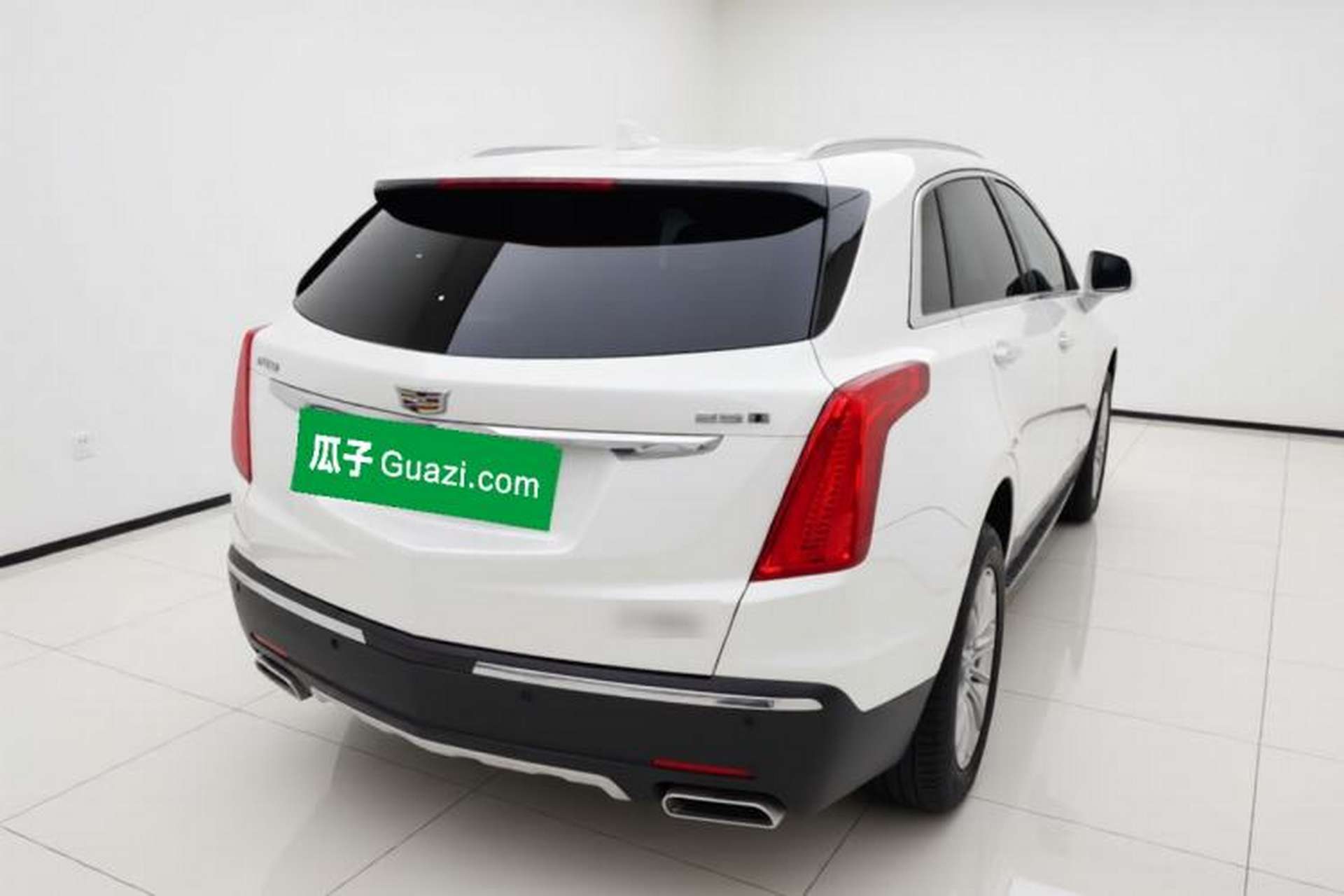 Used Cadillac XT5 2016 25T Luxury Model Rear Right 45 Deg