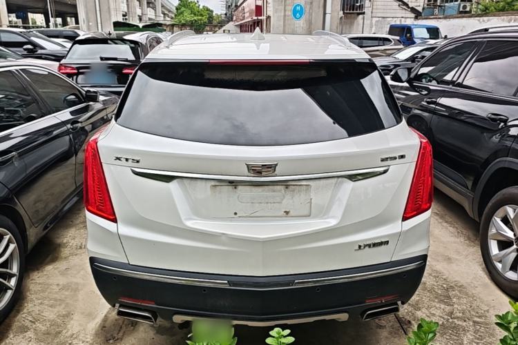 Used Cadillac XT5 2016 25T Luxury Model Rear