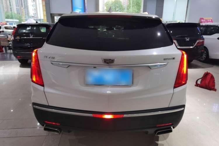 Used Cadillac XT5 2016 25T Luxury Model Rear