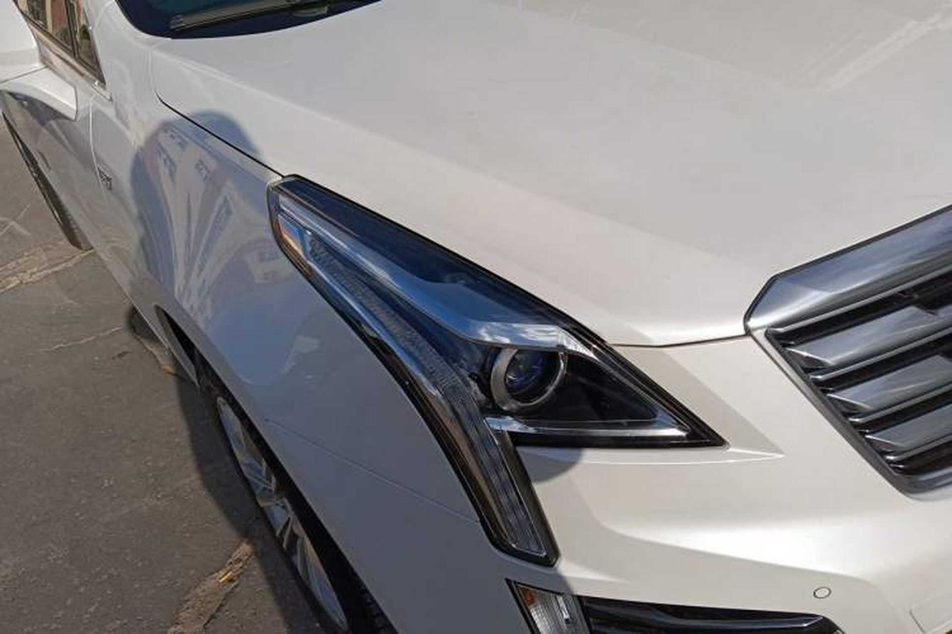 Used Cadillac XT5 2016 25T Luxury Model Right Front Headlight