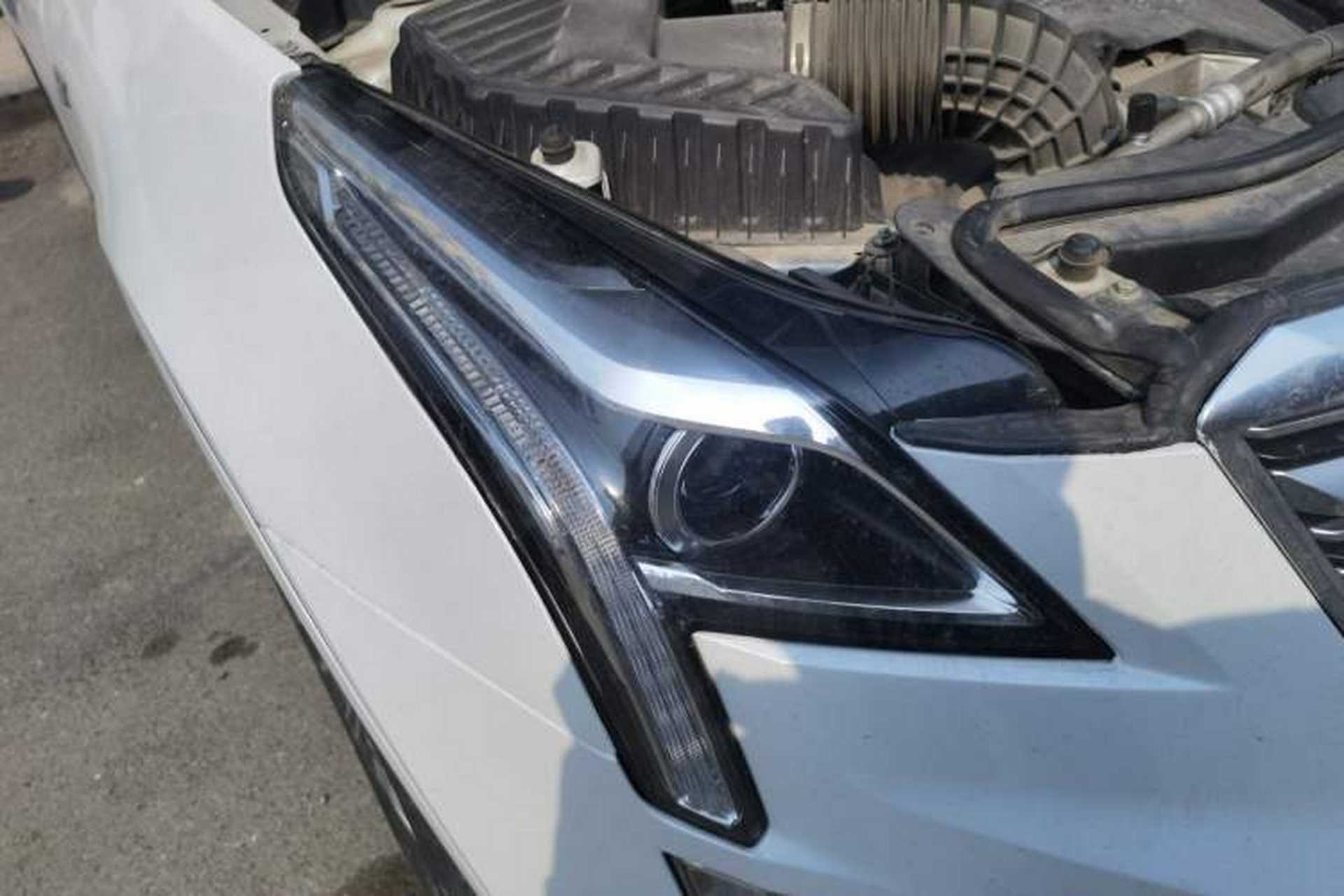 Used Cadillac XT5 2016 25T Luxury Model Right Front Headlight
