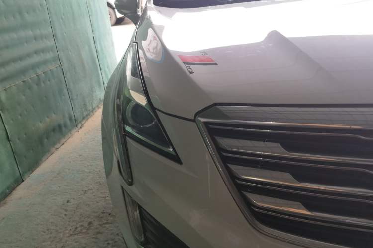 Used Cadillac XT5 2016 25T Tech Edition Right Front Headlight