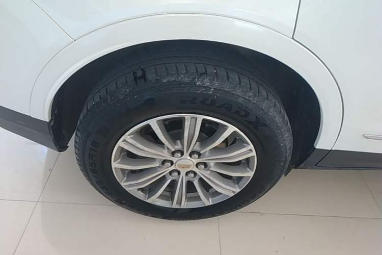 Used Cadillac XT5 2016 25T Luxury Model Right Rear Wheel Hub