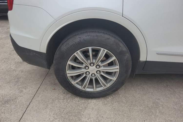 Used Cadillac XT5 2016 28T Four-Wheel Drive Luxury Model Right Rear Wheel Hub