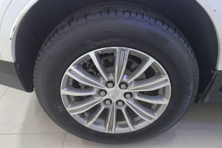 Used Cadillac XT5 2016 25T Luxury Model Right Rear Wheel Hub