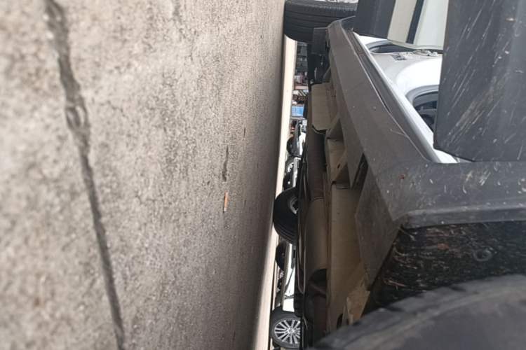Used Cadillac XT5 2016 28T Four-Wheel Drive Luxury Model Right Side Sill