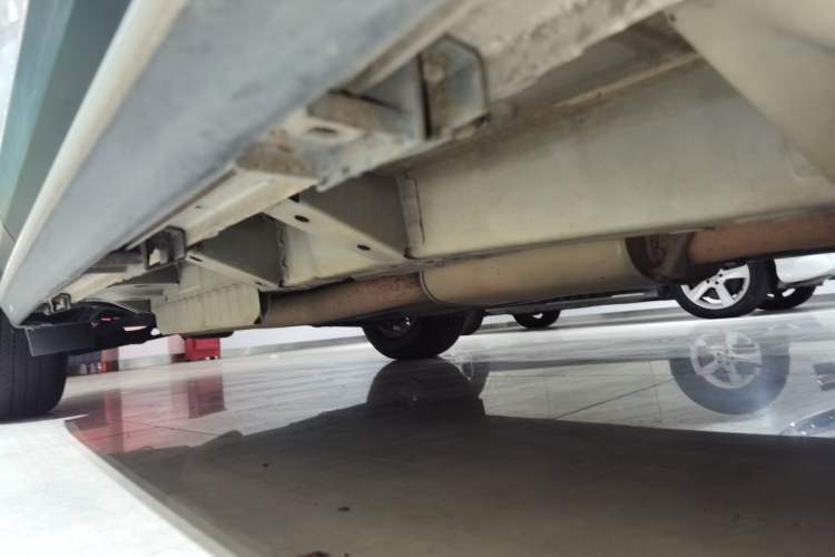 Used Cadillac XT5 2016 25T Luxury Model Right Side Sill