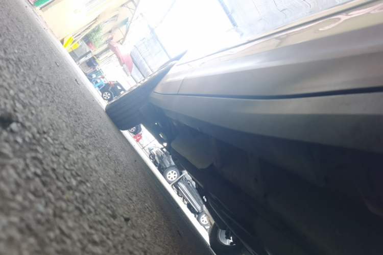 Used Cadillac XT5 2016 28T Four-Wheel-Drive Leading Model Right Side Sill