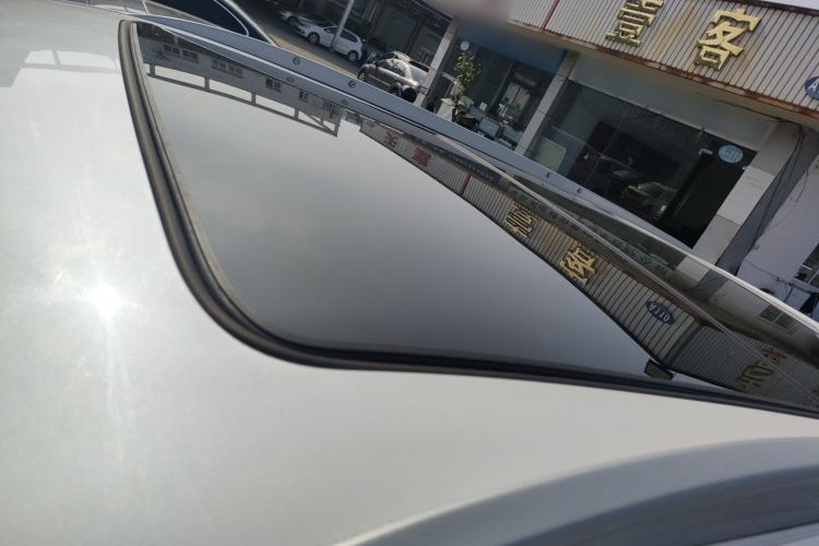 Used Cadillac XT5 2016 25T Luxury Model Roof