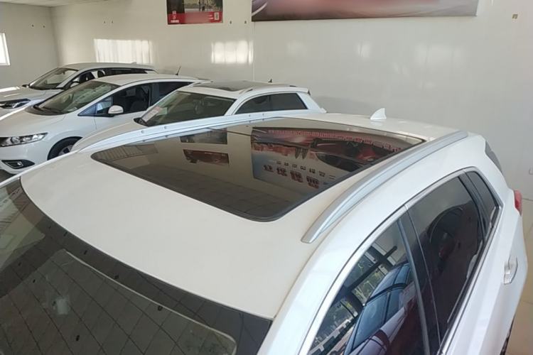 Used Cadillac XT5 2016 25T Luxury Model Roof
