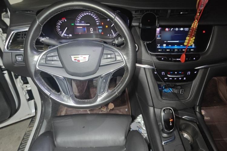 Used Cadillac XT5 2016 28T Four-Wheel Drive Luxury Model Steering Wheel
