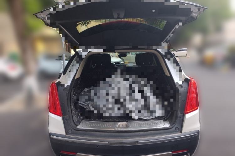 Used Cadillac XT5 2016 25T Luxury Model Trunk