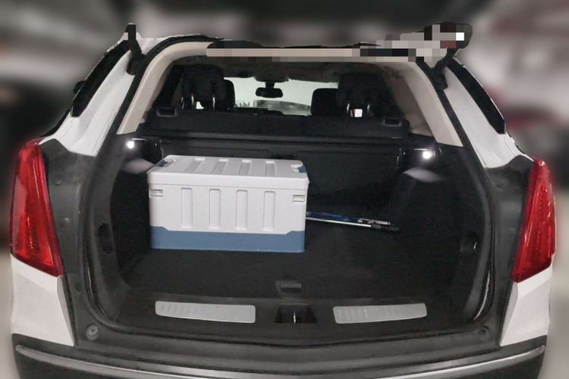 Used Cadillac XT5 2016 25T Luxury Model Trunk
