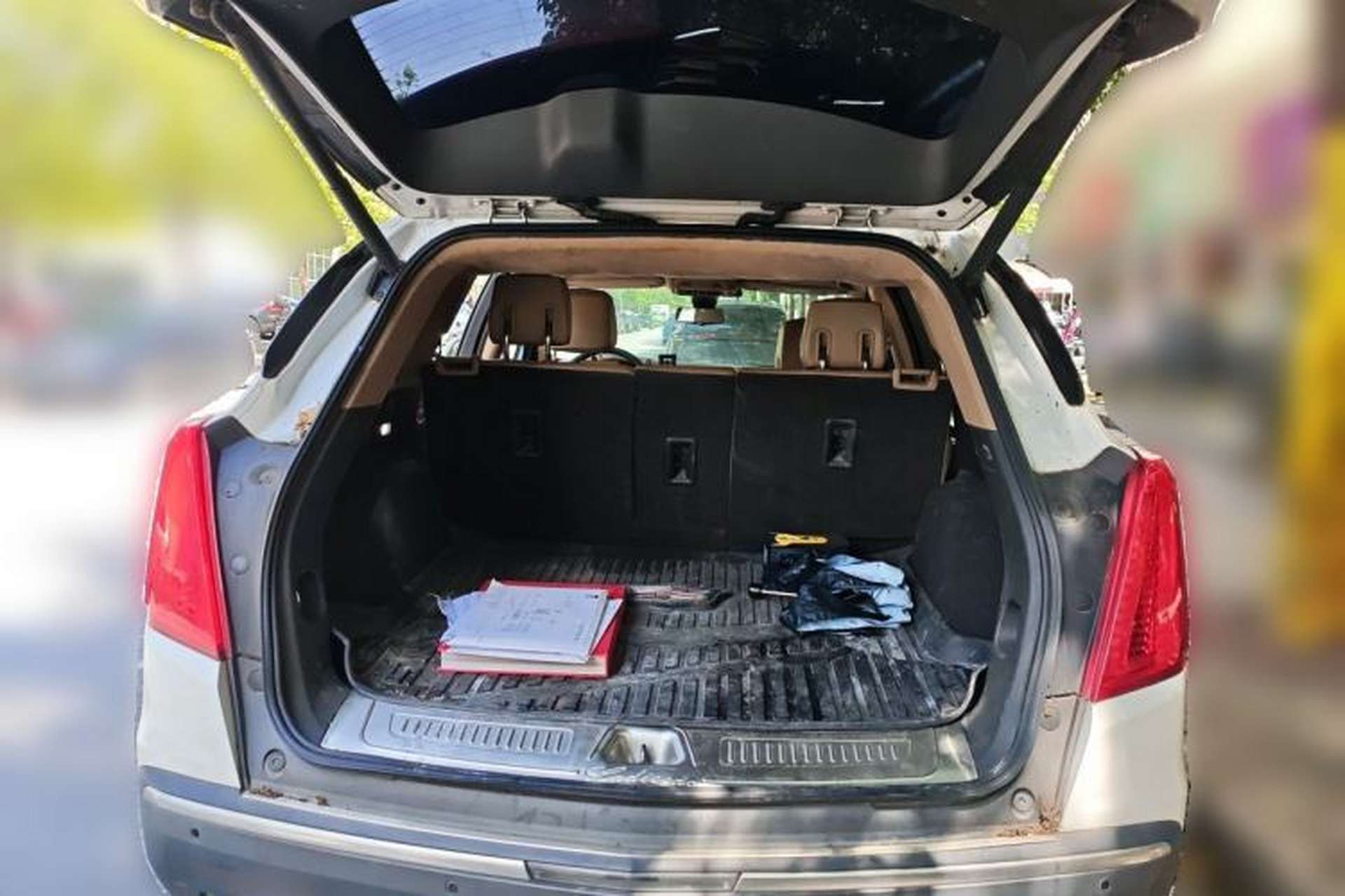 Used Cadillac XT5 2016 28T 4x4 Platinum Edition Trunk