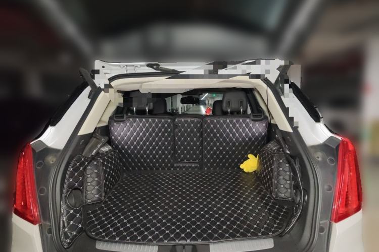Used Cadillac XT5 2016 25T Luxury Model Trunk