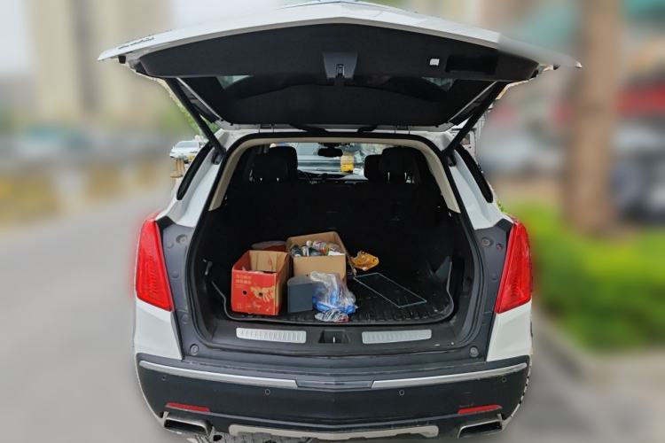 Used Cadillac XT5 2016 28T Four-Wheel Drive Luxury Model Trunk