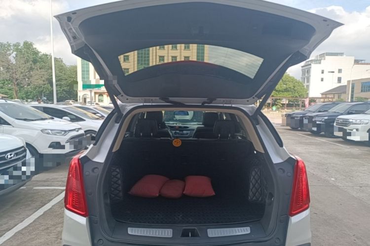 Used Cadillac XT5 2016 28T Four-Wheel Drive Luxury Model Trunk