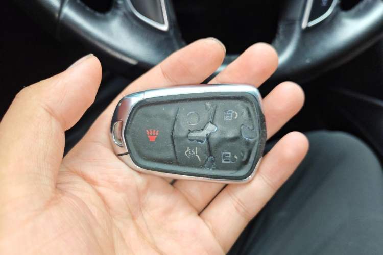 Used Cadillac XT5 2016 25T Luxury Model Vehicle Key