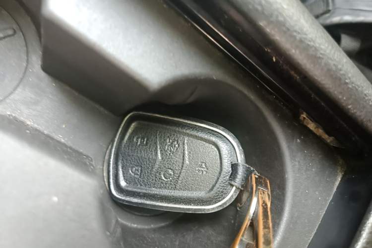 Used Cadillac XT5 2016 25T Luxury Model Vehicle Key
